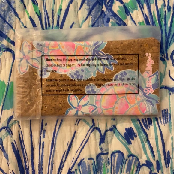NWT Lilly Pulitzer sunglass turtle case - Picture 2 of 2